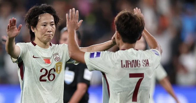 中国女足新帅点将：王霜领衔，刘晨新秀亮相