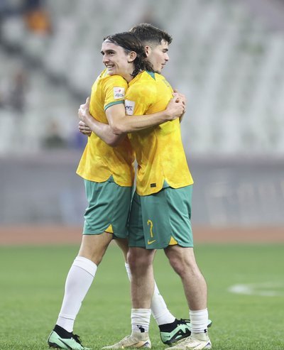 晋级决赛！U17亚洲杯-国足2-0完胜澳大利亚