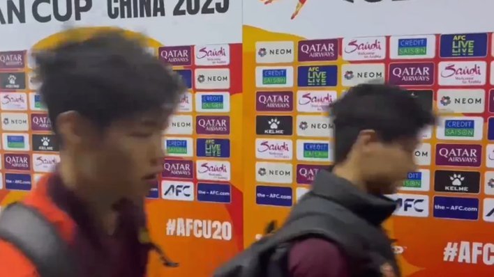 媒体人：U17球员面临职业抉择，有球员已遇到转会纠纷