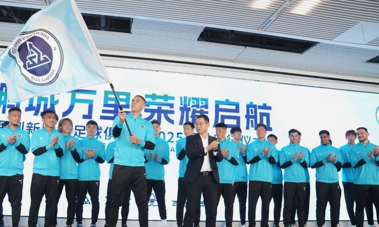 官方：深圳新鹏城后卫胡睿宝租借加盟云南玉昆